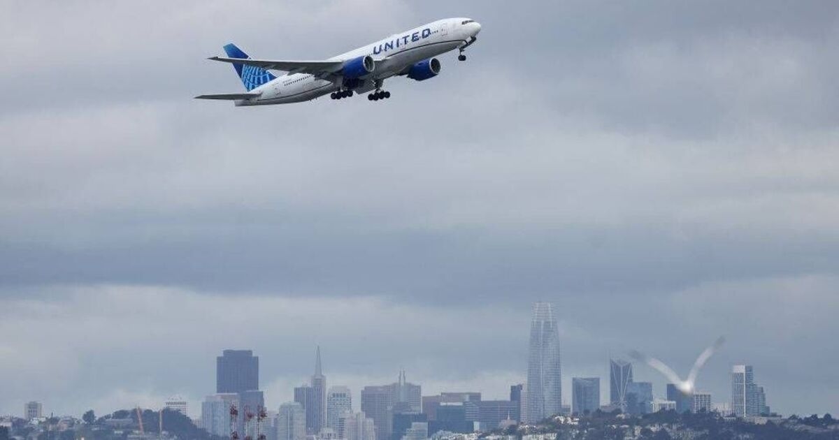 Two United Airlines planes collide on runway as passengers hear 'we've been hit'
