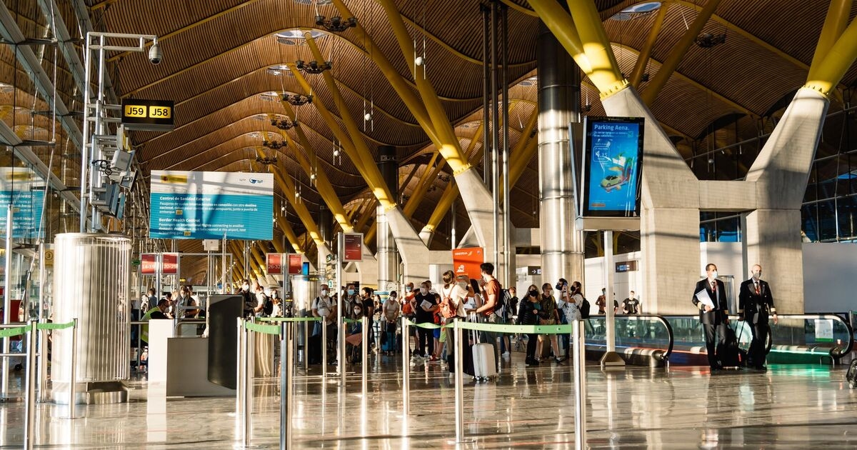 Aeroporto de cidade espanhola aplicará nova regra entre 21h e 5h