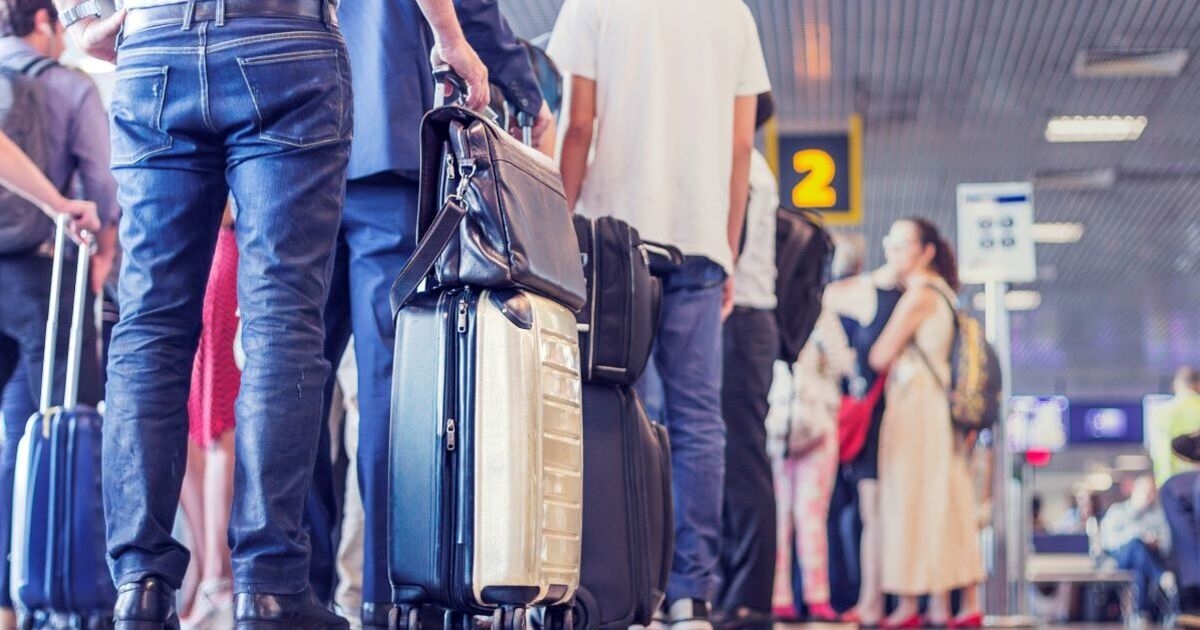 Soy un experto en viajes: estos dos errores comunes en el aeropuerto te están costando caro