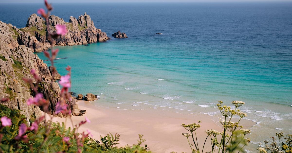 As praias do Reino Unido parecem o Havaí, com águas cristalinas e areia macia