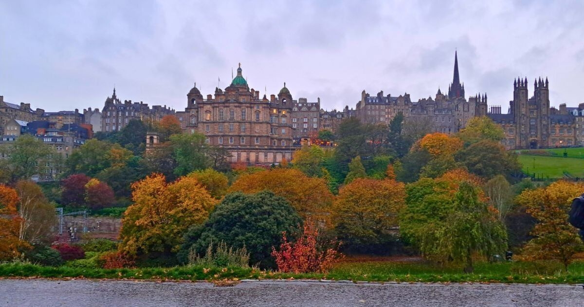 I live in one of the UK’s most beautiful cities but most people visit it at the wrong time