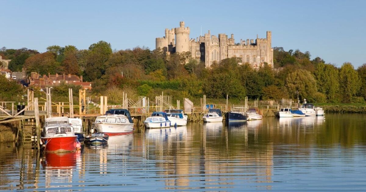 The fairytale little UK town that’s beautiful at Christmas with ‘quaint’ independent shops