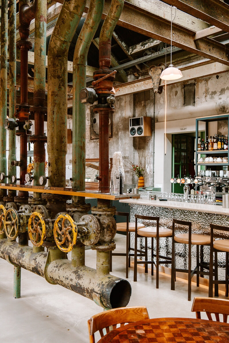 Rust Amsterdam: roher Hotspot im Osten von Amsterdam am Wasser