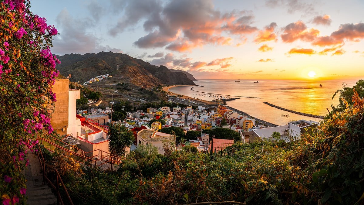 Tourists warned as wildfires threaten to ruin Spanish holiday hotspot this summer