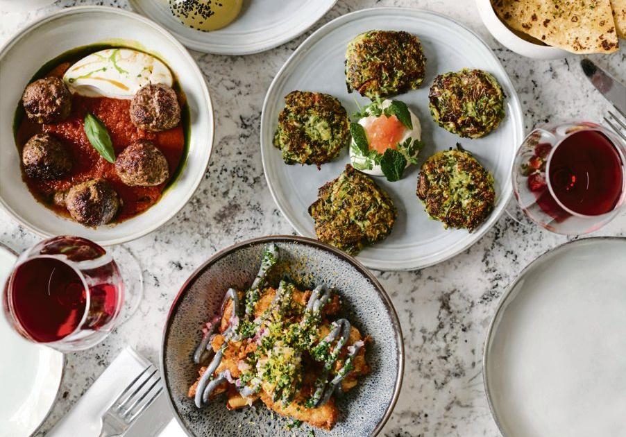 Tawerny, catering, gastronomia: nasze ulubione greckie restauracje w Paryżu