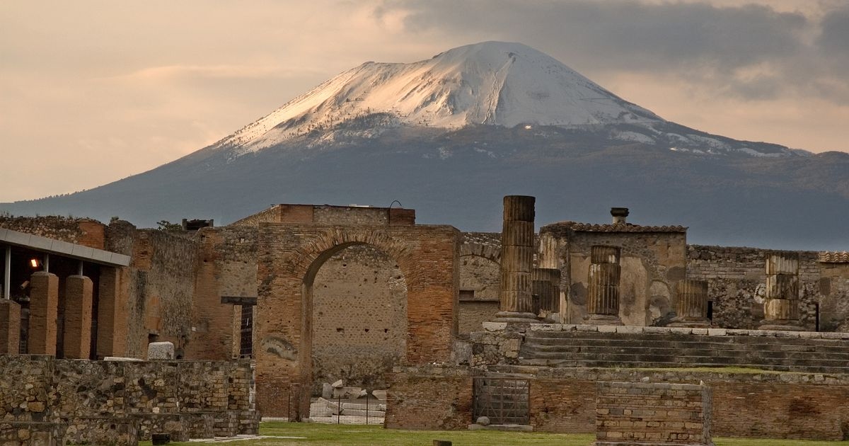 Città europea congelata nel tempo dove ogni anno scendono turisti neri
