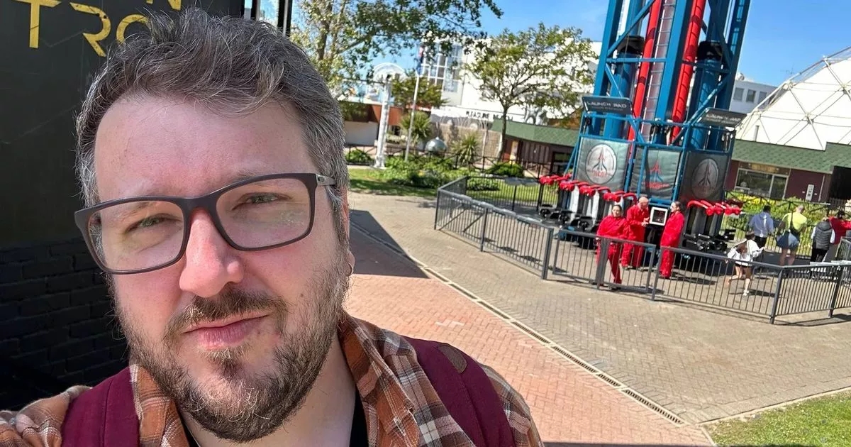 'Experimentei o mais novo brinquedo do Blackpool Pleasure Beach - não é para os tímidos'