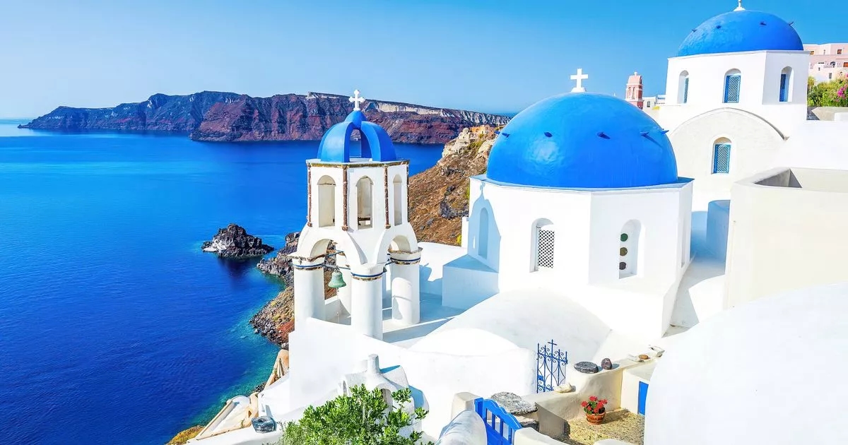 Santorins ruhigere Seite mit wunderschönen Stränden ohne Touristenmassen