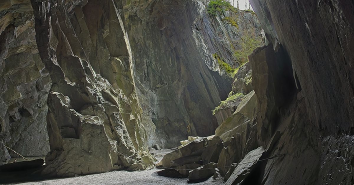 Un paseo épico por una ubicación popular termina en una cueva "celestial" famosa por su belleza.