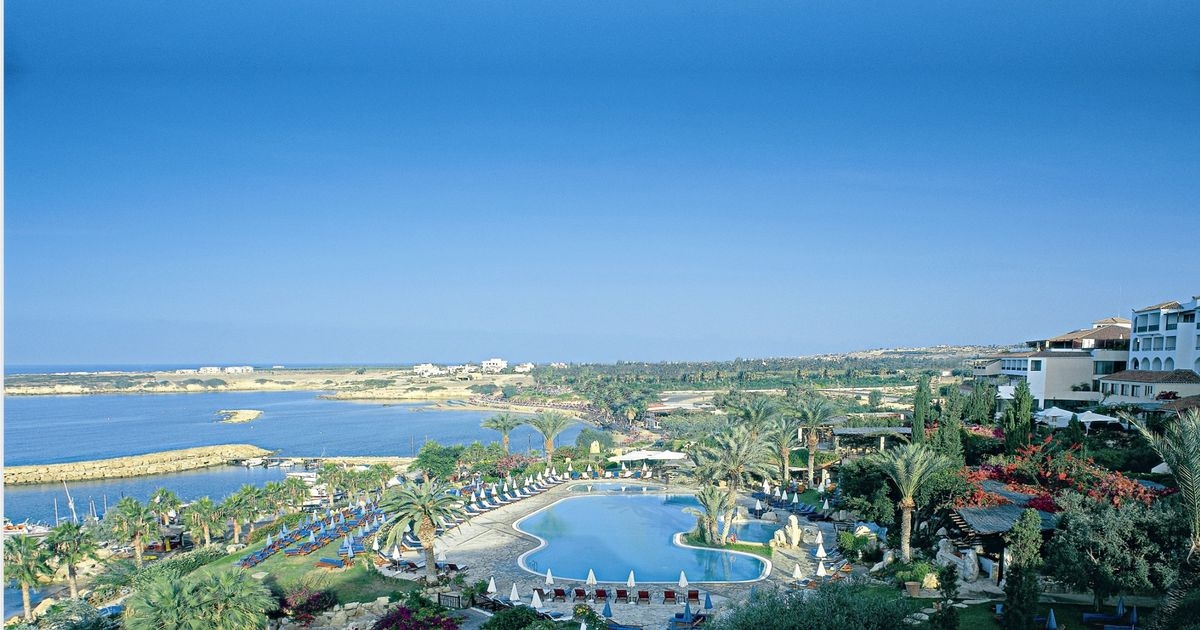 Wyspa plażowa ma wspaniały październikowy upał, wynoszący 27°C, co czyni ją idealną na ferie