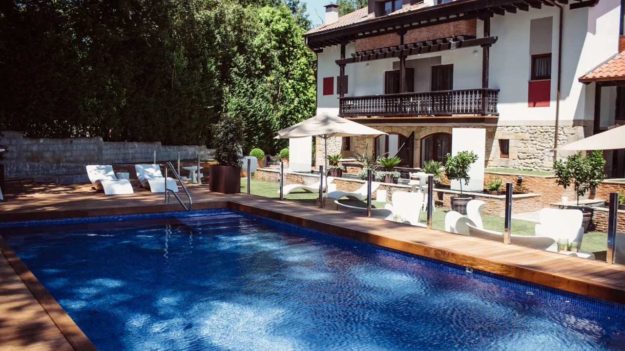 Noch Ribadeo, noch Llanes: een van de beste hotels voor een zomervakantie in Noord-Spanje ligt in een stad in Cantabrië.