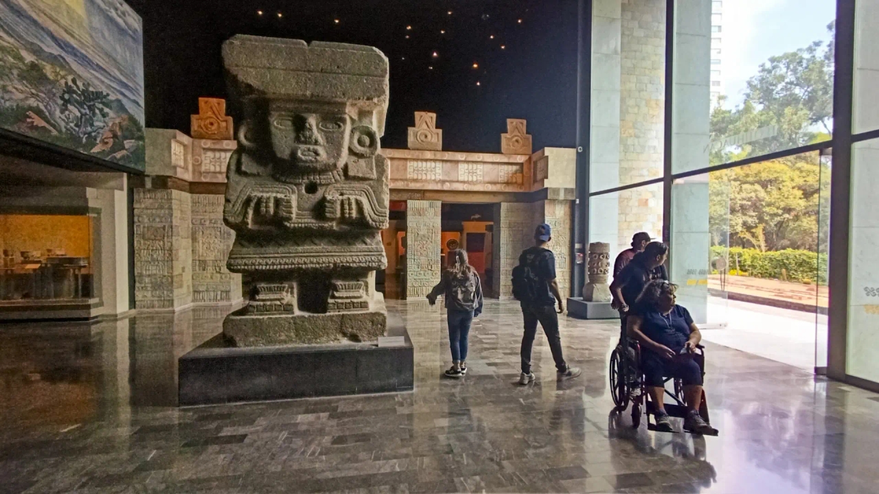 Il Museo Nazionale di Antropologia, una meta imperdibile per chiunque visiti Città del Messico