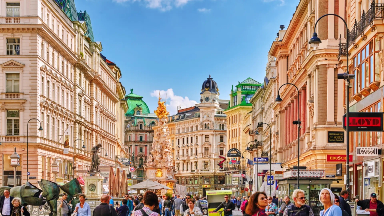 The surprising country that is overwhelmed by tourists: the number of annual visitors triples the number of inhabitants