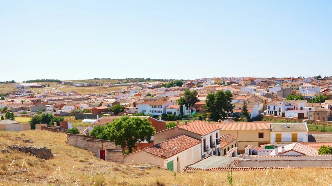 Esta é a cidade de Carlos de los Reyes, a terceira pessoa a ser despejada do 'OT 2025'.