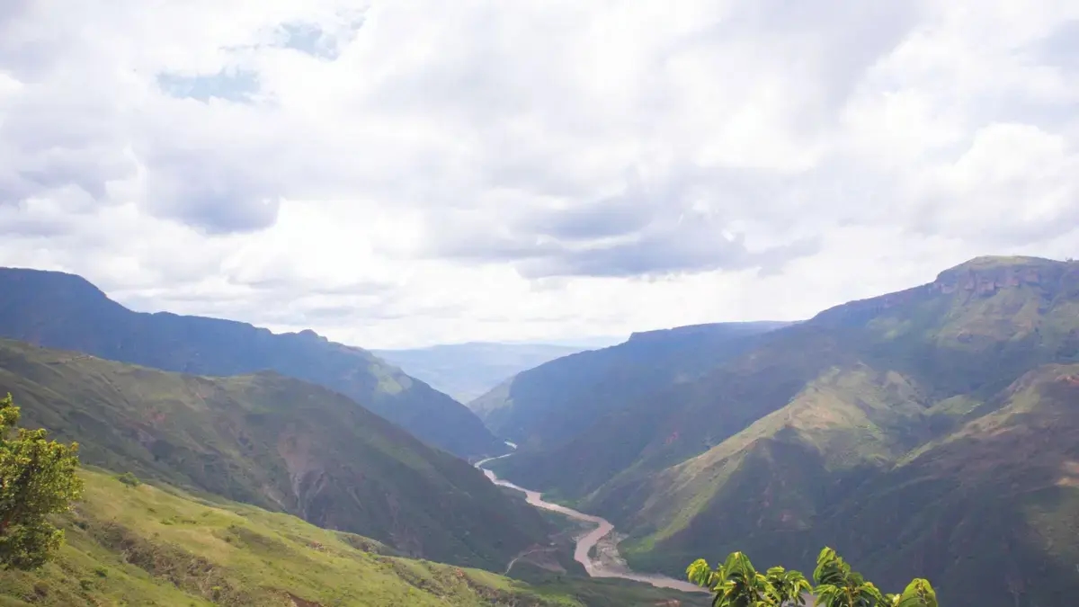 Geheimnisse des Chicamocha Canyon: Zwischen prähistorischen Kreaturen und deutschen Entdeckern