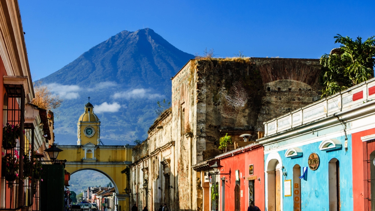 Wingo, Orta Amerika'ya üçüncü bağlantısı olan Bogota ile Guatemala Şehri arasında doğrudan rotayı açtı
