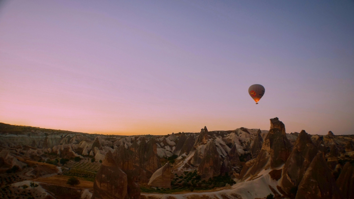 Five must-see destinations to experience a hot air balloon ride around the world
