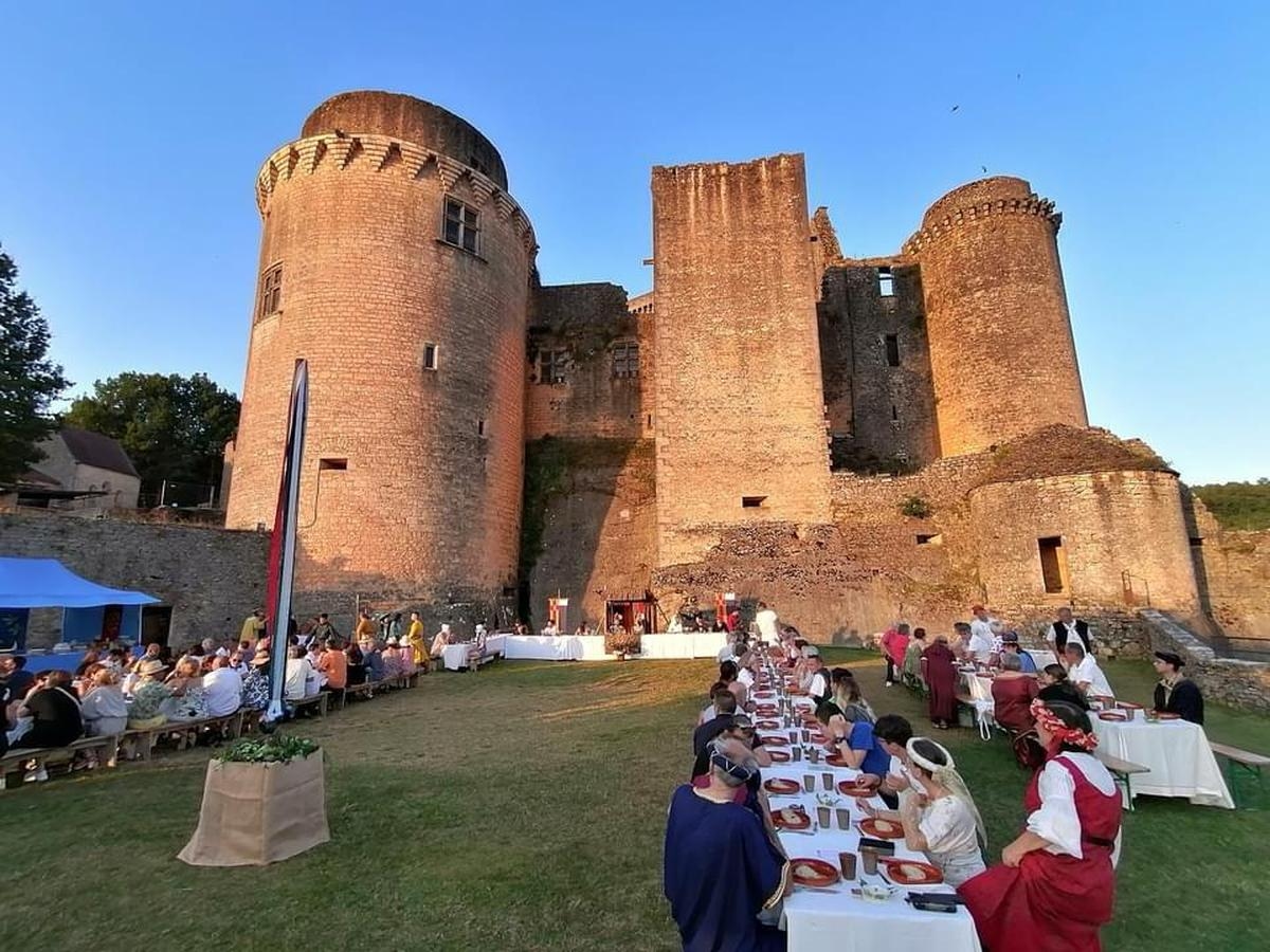 Lot-et-Garonne: Bonaguil Kalesi yaz mevsimini sabırsızlıkla bekliyor