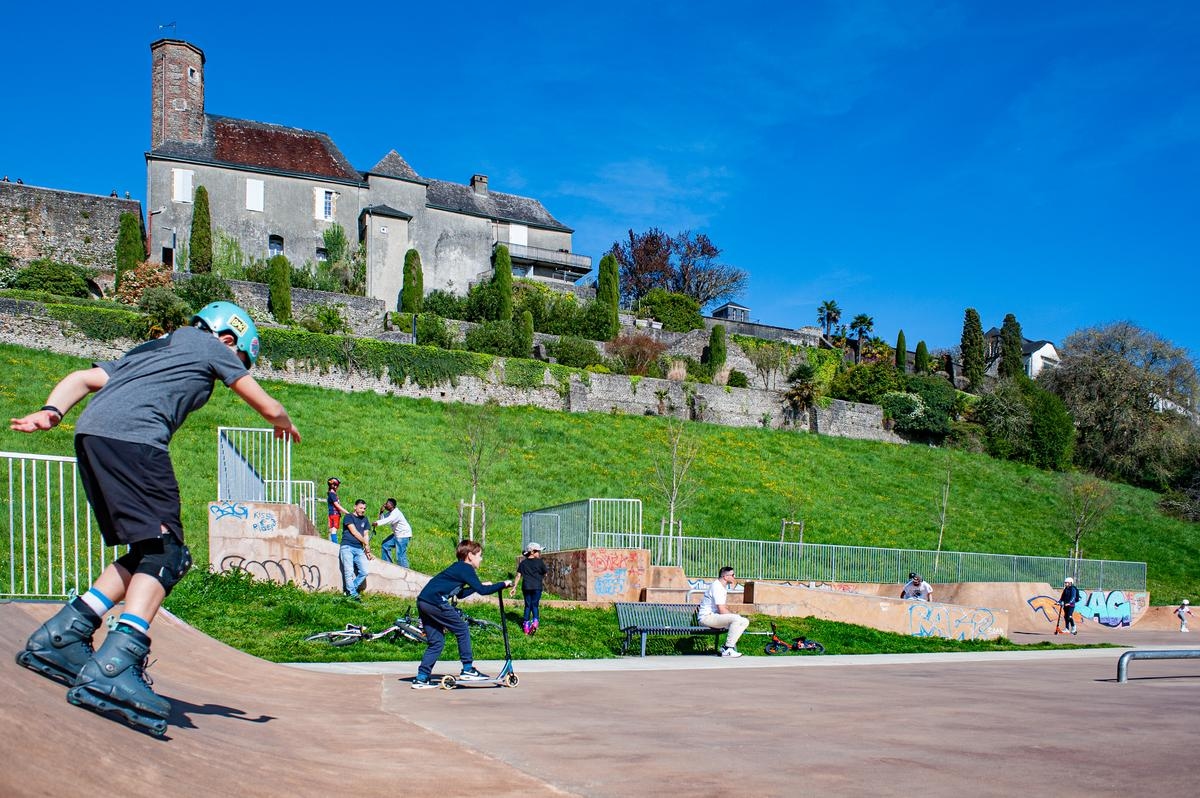 Holidays in Béarn: Lescar where “living well together” is sheltered by old stones