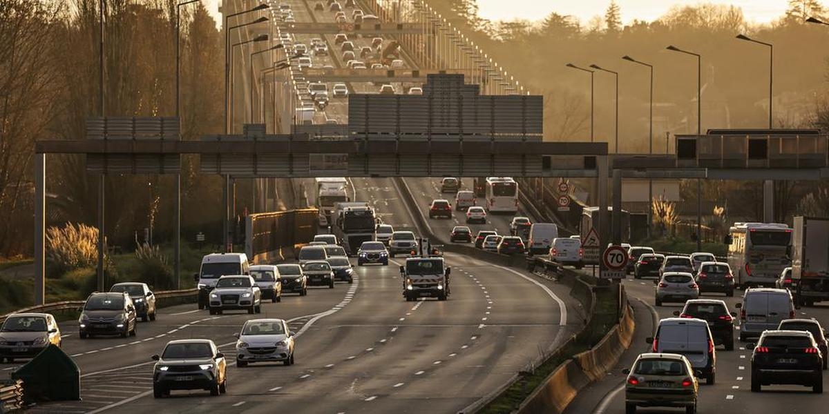 Vacaciones de verano: Sábado Negro en las carreteras, más de 1.000 km de atascos acumulados