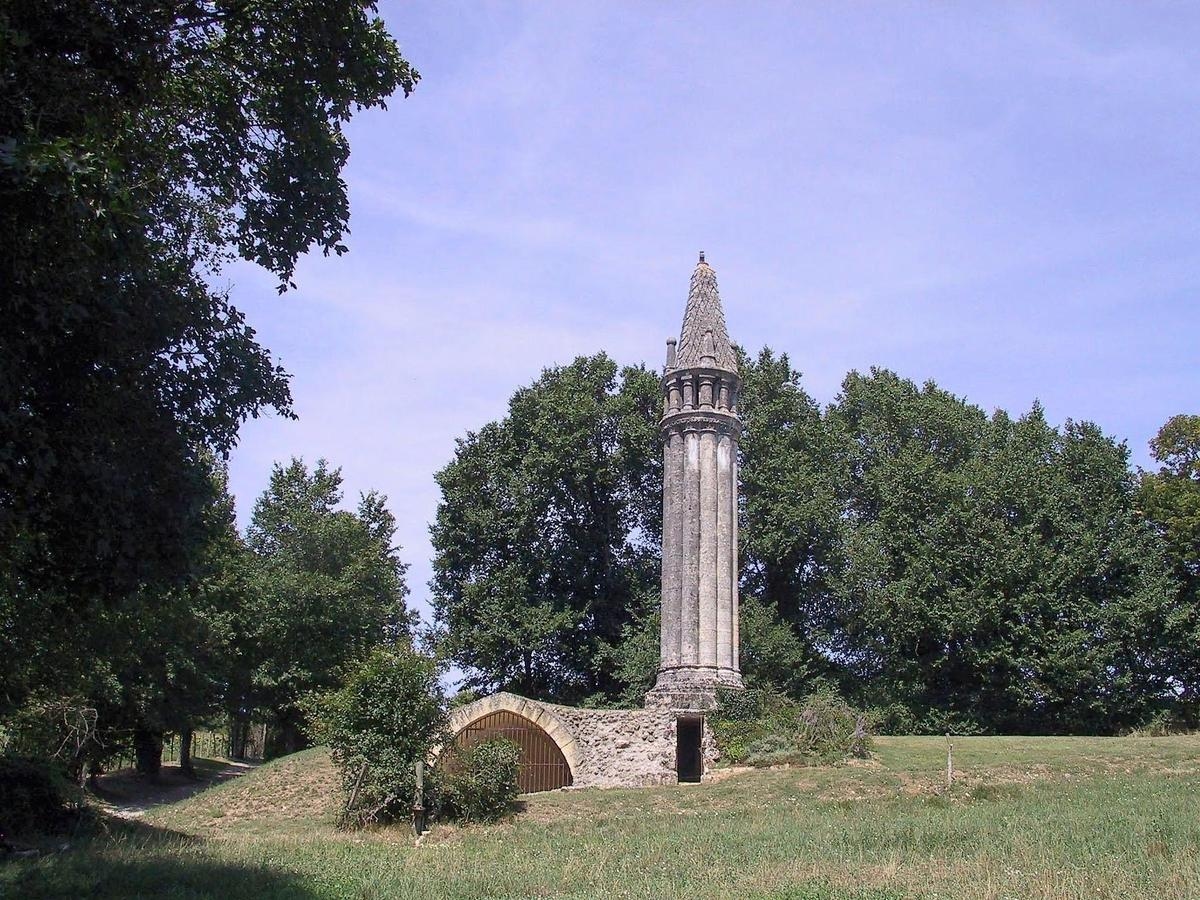 Descubra las linternas de los muertos, estos guardianes silenciosos de Charente-Maritime