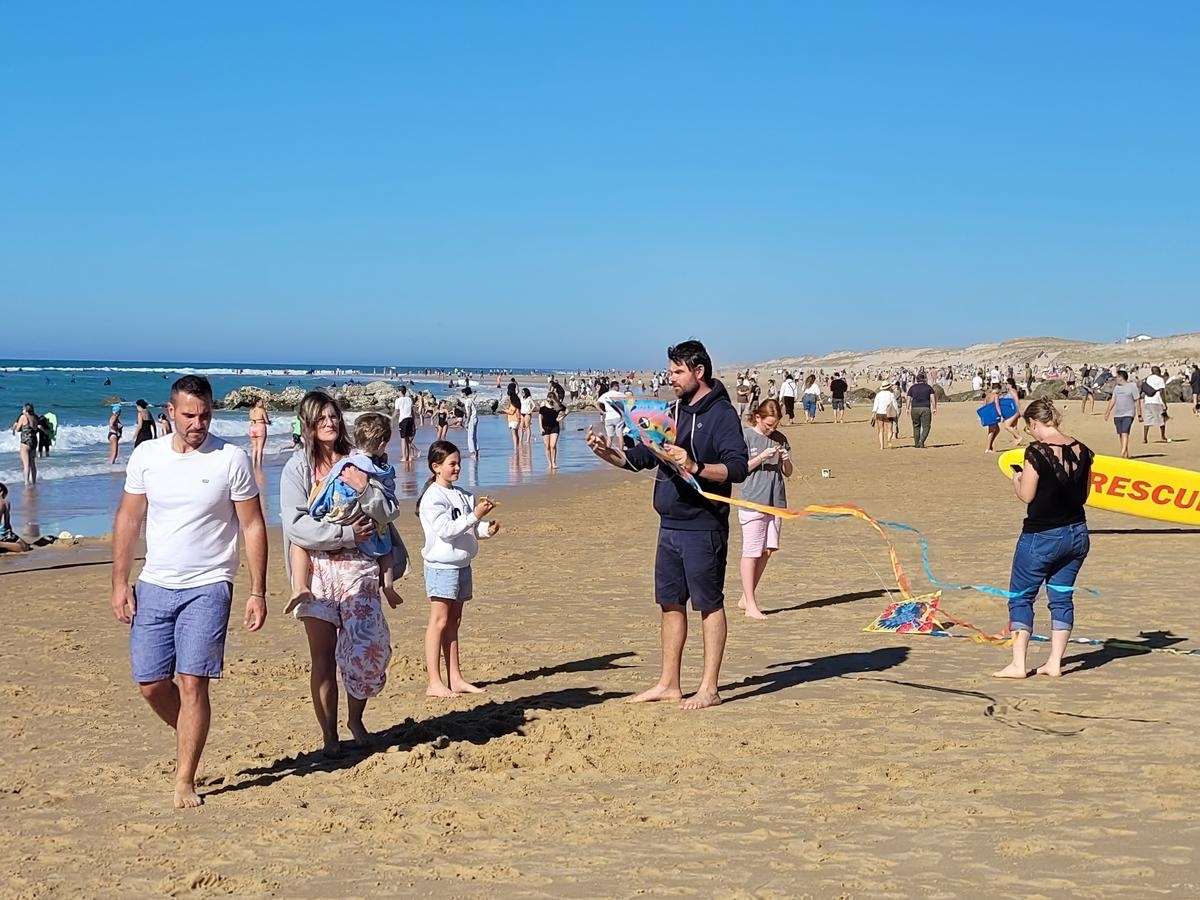“O pôr do sol sobre o oceano foi magnífico!”: Lacanau recupera a cor no calor do verão indiano