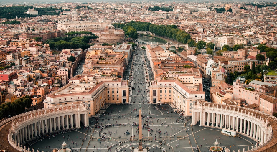 Vatican shuts down for Conclave, digital silence will reign