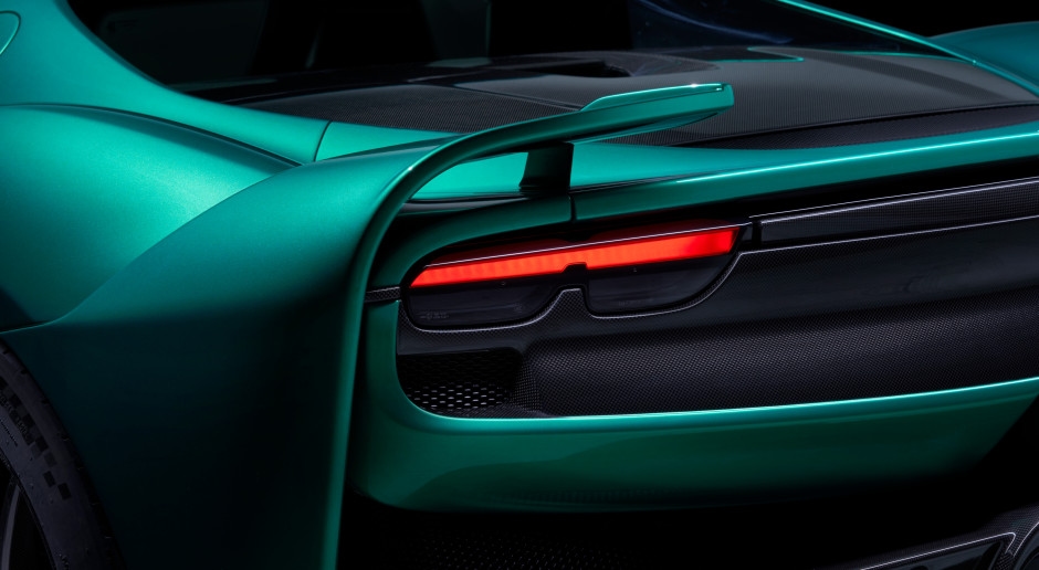 Hier kommt der neue Ferrari 296 Speciale – eine spektakulär leichtere Version für Geschwindigkeitsfans und Sammler