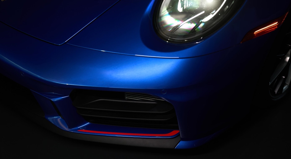 Новый Porsche 911 настолько хорош, что не каждый может им владеть. Нужно быть частью элитного клуба