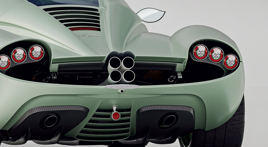 It's incredibly beautiful, has a V12 engine and a manual transmission. This is the Huayra Codalunga Speedster.
