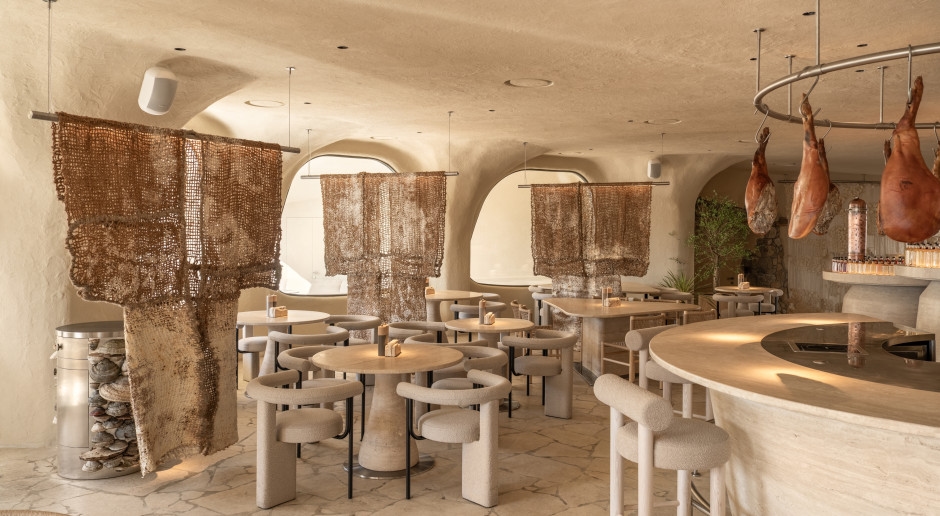 Mushroom Cottage nos Cárpatos Ucranianos - um projeto extraordinário no espírito orgânico