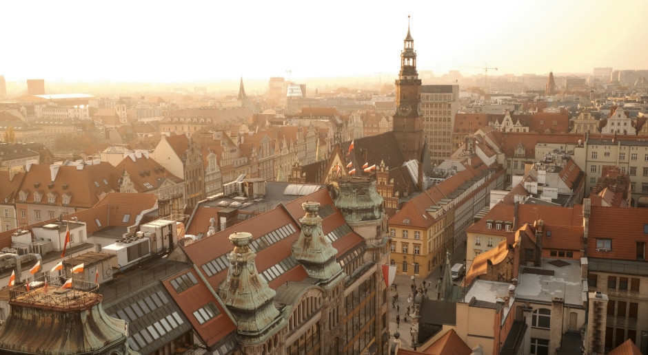 A married couple of Polish collectors are opening their own art gallery. "We have a mission."