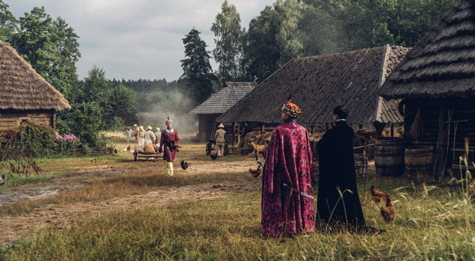 C'est ici qu'a été tourné « 1670 ». Le musée en plein air est ouvert aux visiteurs et présente des éléments de décors.