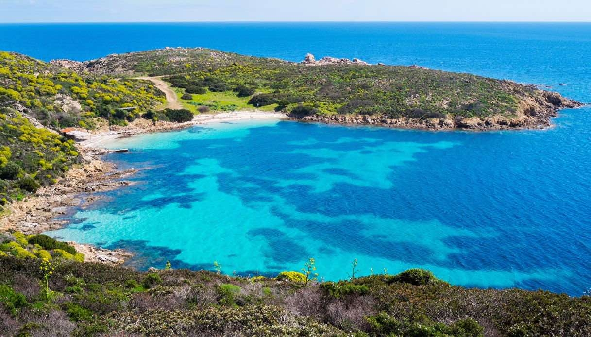 Ilha de Asinara na Sardenha: um tesouro natural com uma história única e beleza selvagem