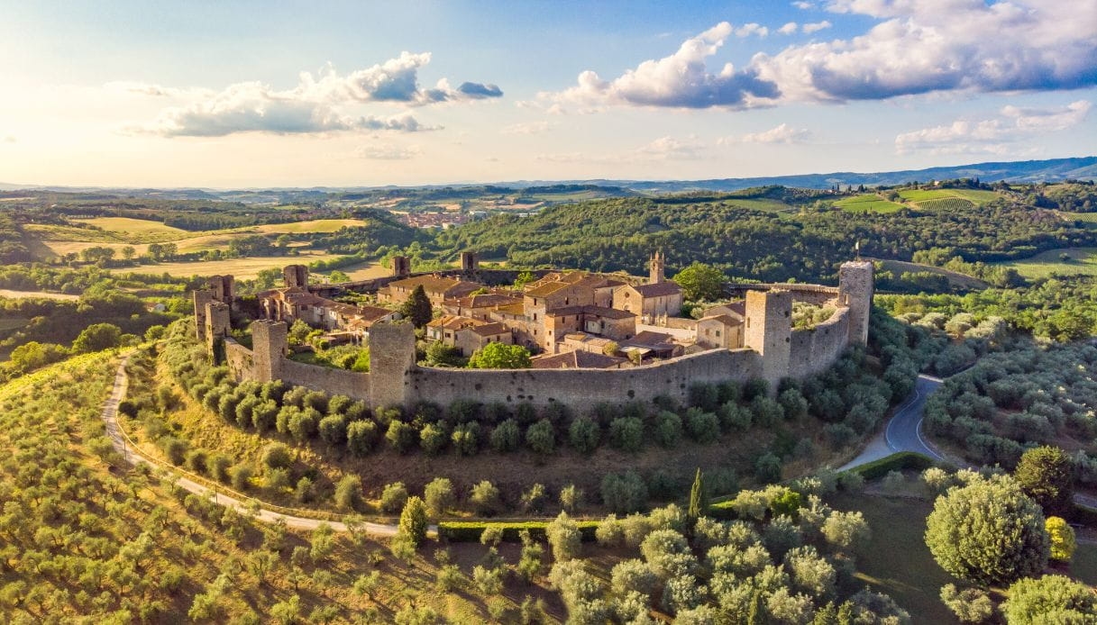 Siena kırsalındaki büyüleyici köy Monteriggioni