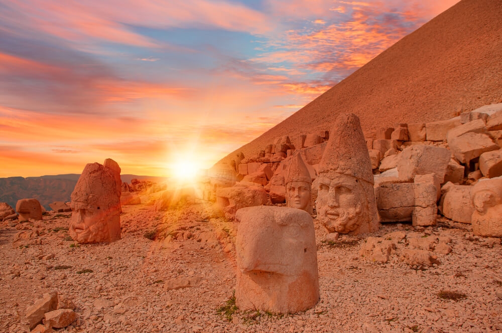 Adıyaman Mount Nemrut Wprowadzenie i przewodnik turystyczny po Mount Nemrut