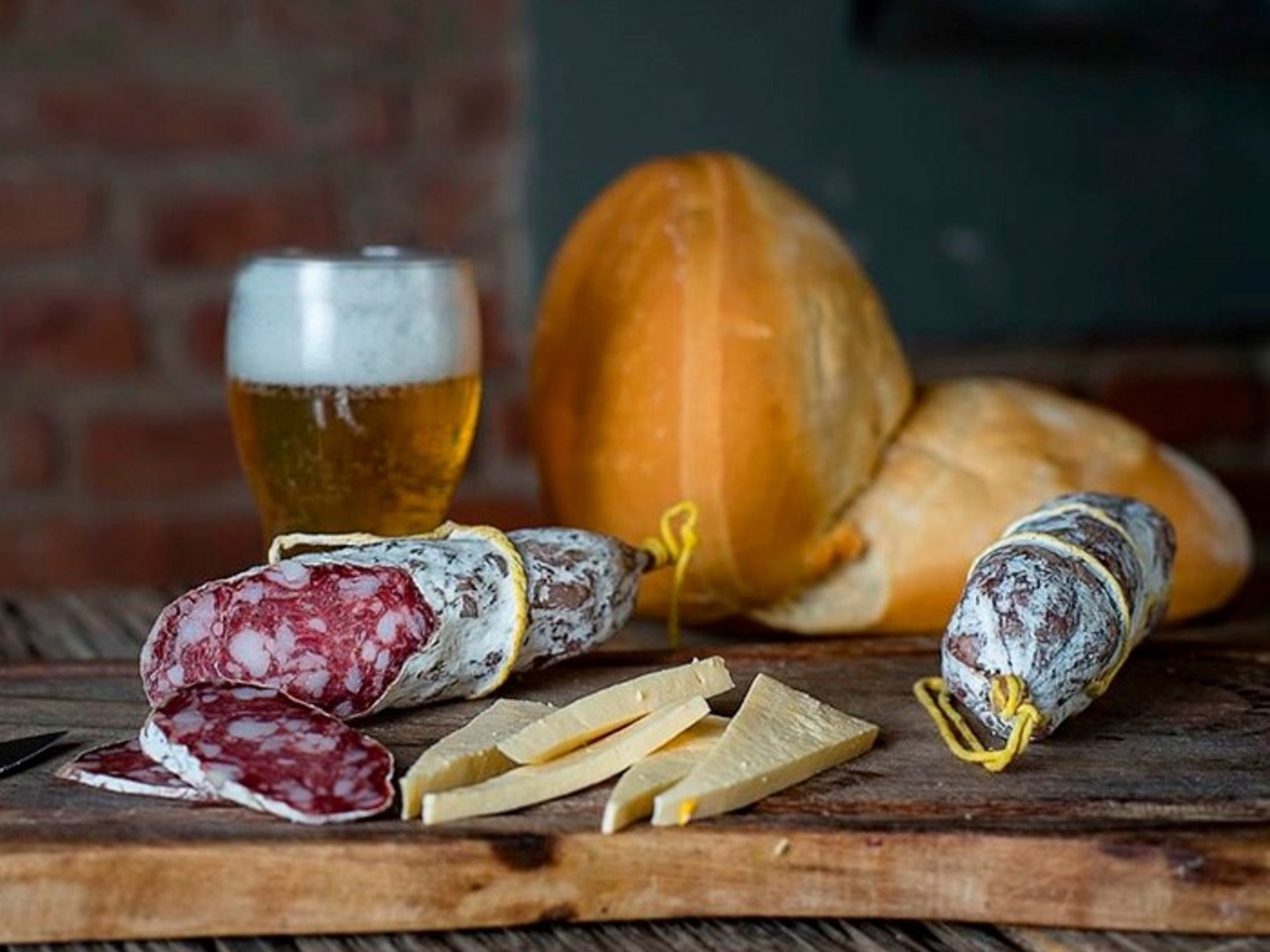 Los 50 años del salame quintero, una expo para fans de quesos y una fiesta de alfajores artesanales: escapadas para el fin de semana