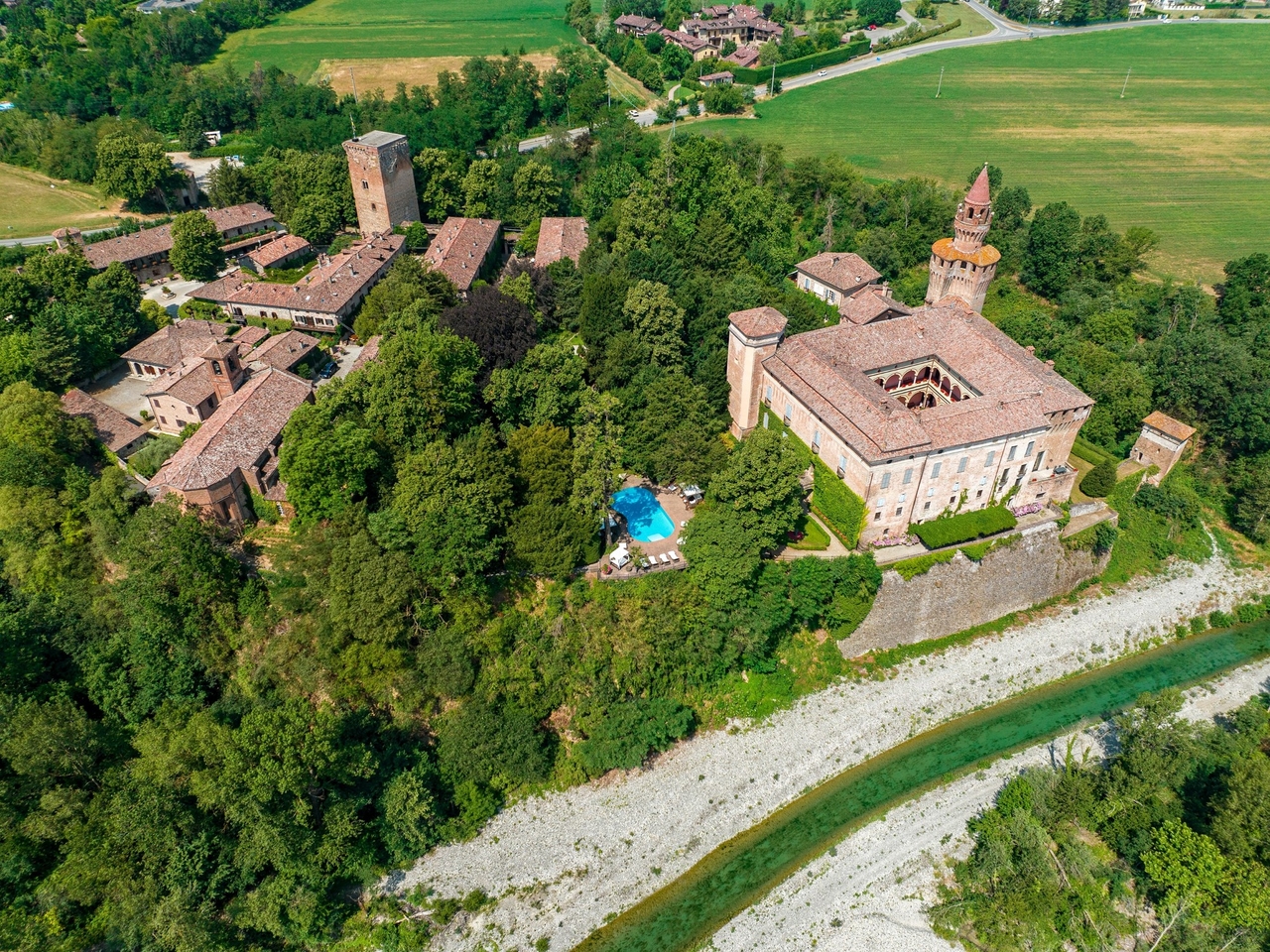 O espetacular castelo que fascinou Giorgio Armani, o fantasma do chef e o restaurante onde o designer comia
