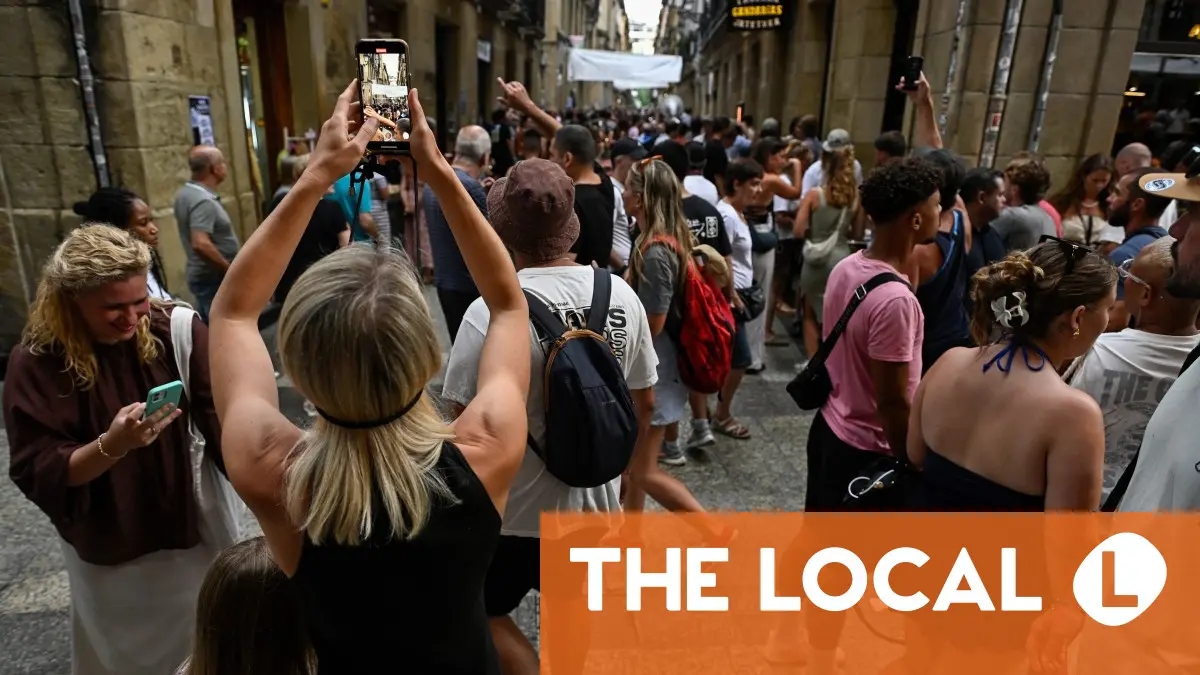 Jak poglądy Hiszpanów na turystykę stają się coraz bardziej negatywne