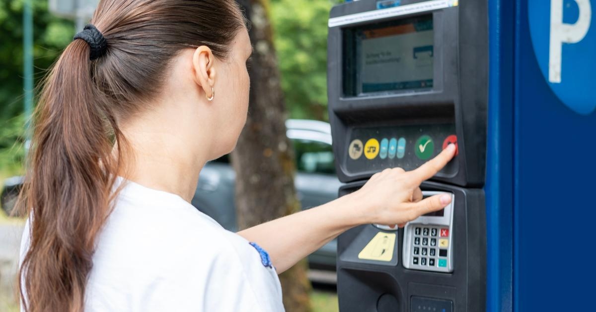 Parkgebührenpflichtig: Dieser Ladenbesitzer hat eine unerwartete Lösung, um Kunden anzulocken.
