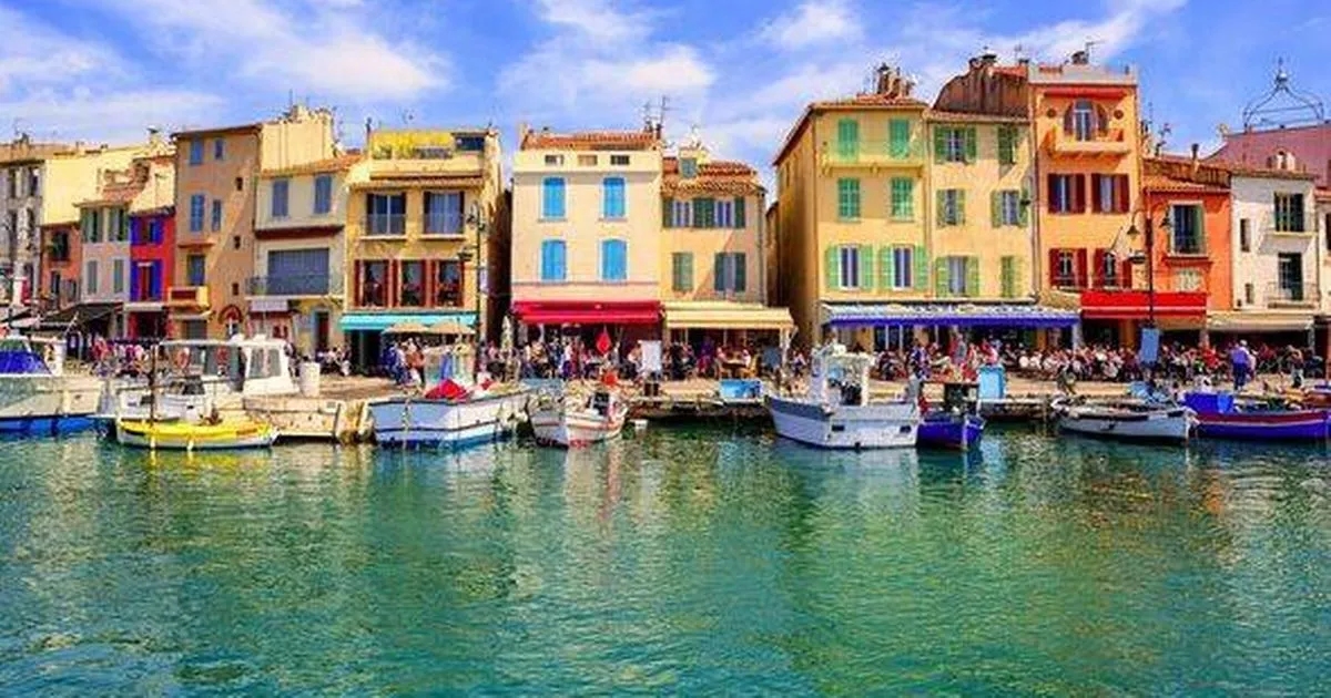 Simon Calder compartilha uma joia europeia que é "absolutamente mágica" e fica a apenas 1 hora do Reino Unido.