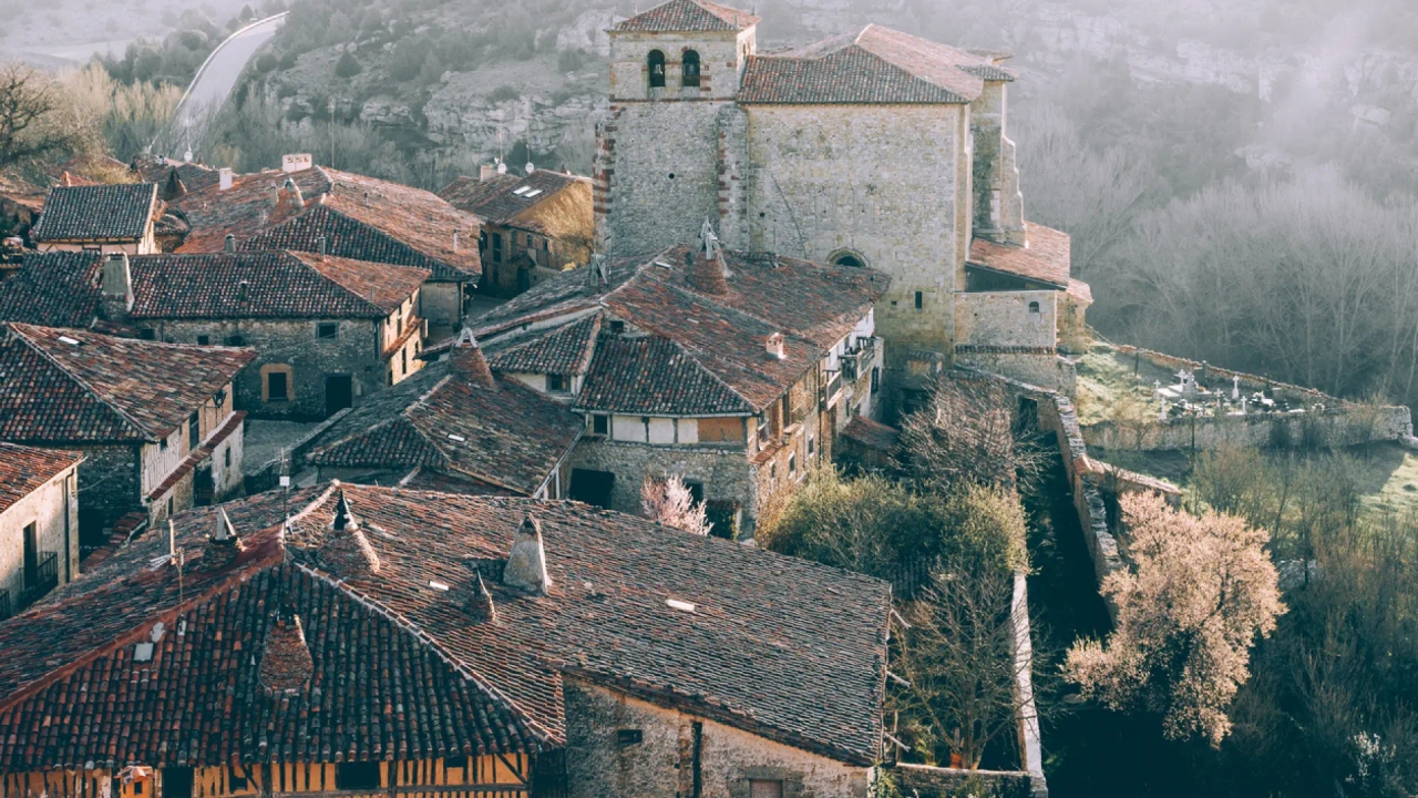Miasto, które oddzieliło chrześcijańską Hiszpanię od muzułmańskiej: ufortyfikowane i położone wysoko w Sorii