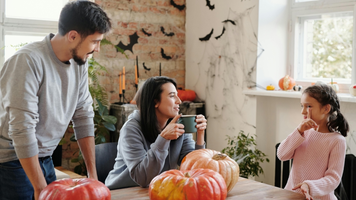 Cinque modi per festeggiare Halloween nel mondo (senza perdere il fascino locale)