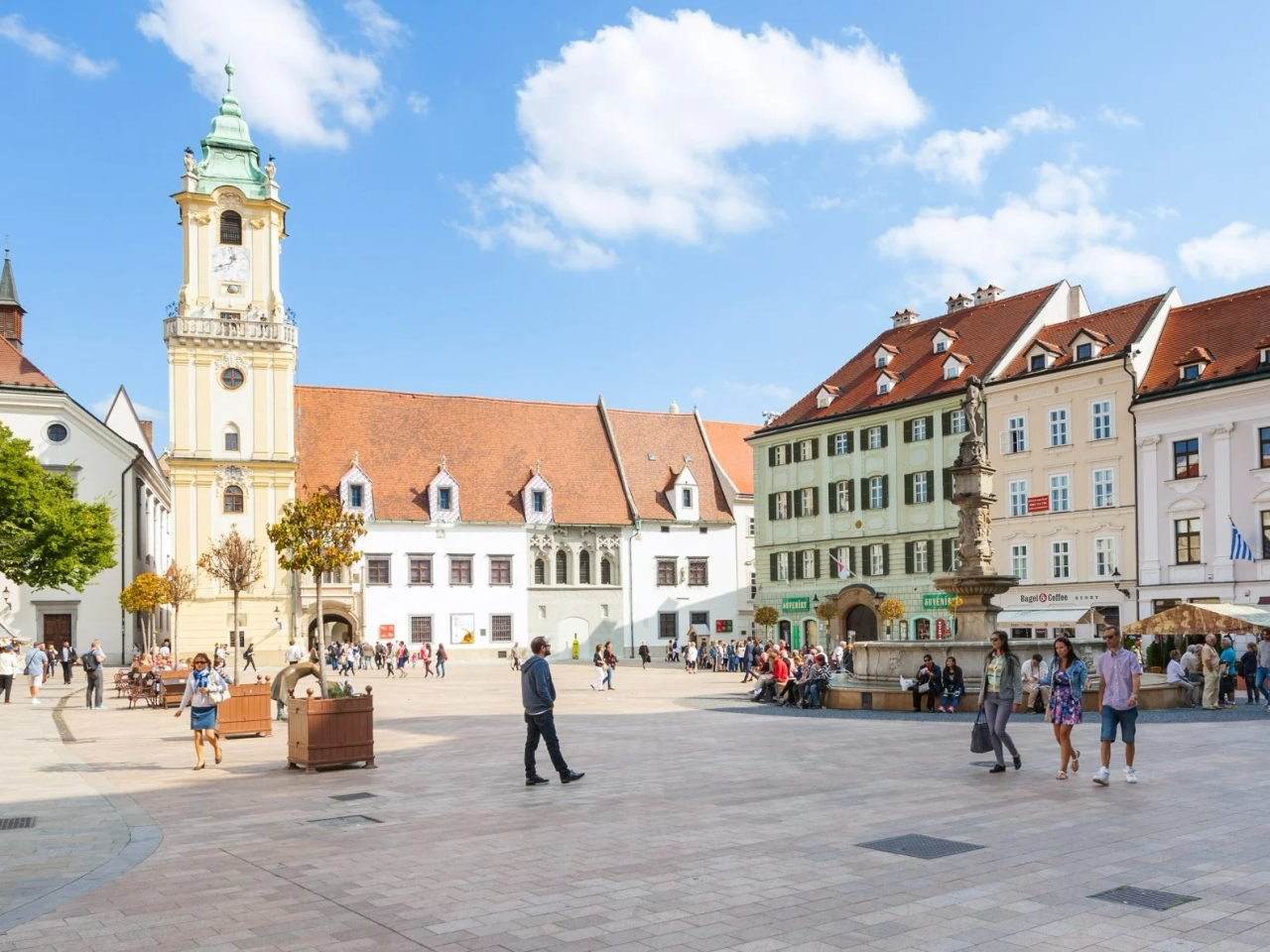 Tendrás que tener cuidado de no caminar demasiado rápido. Una ciudad europea con límites.
