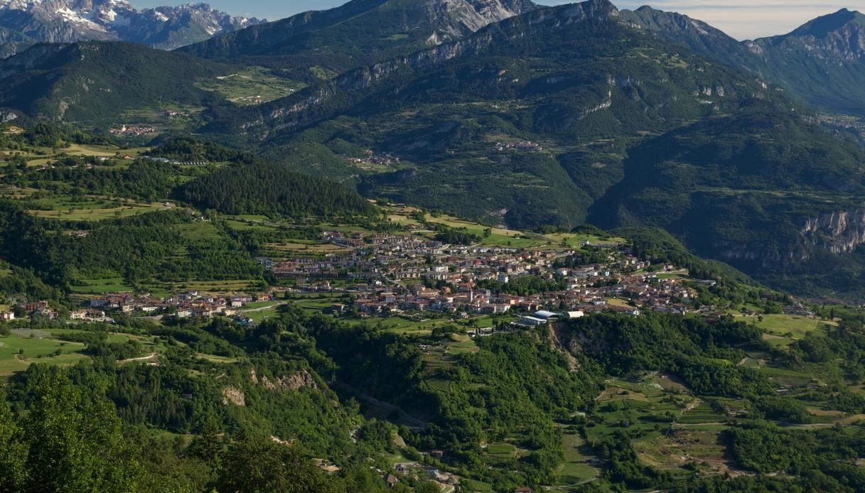 Discovering Brentonico, among ancient alleys and Alpine panoramas